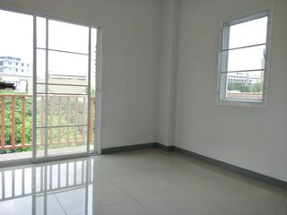 À vendre 2 chambres maison de ville à Mueang Chiang Mai, Chiang Mai