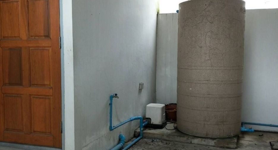 For sale 2 bedrooms townhouse in Mueang Chiang Mai, Chiang Mai
