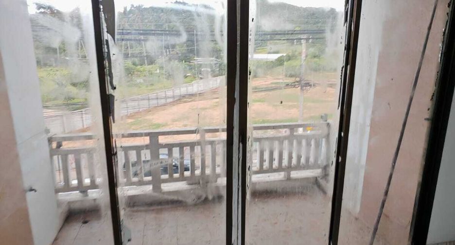 For sale 4 bedrooms townhouse in Ko Samui, Surat Thani
