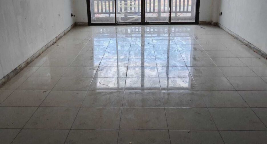 For sale 4 bedrooms townhouse in Ko Samui, Surat Thani