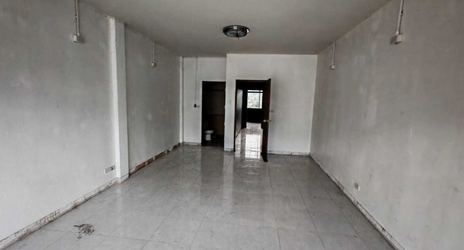For sale 4 bedrooms townhouse in Ko Samui, Surat Thani