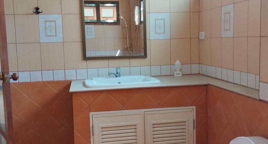 Продажа 2 спальни дом в Сан Саи, Чианг Маи