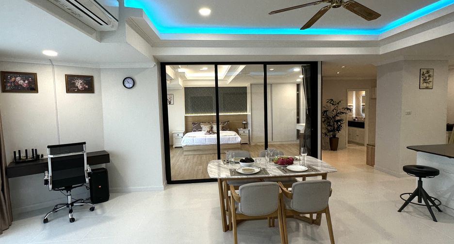 For sale and for rent 2 bedrooms condo in Bang Lamung, Chonburi