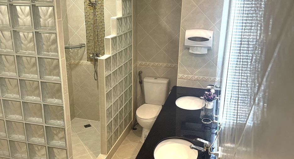 For sale and for rent 2 bedrooms condo in Bang Lamung, Chonburi