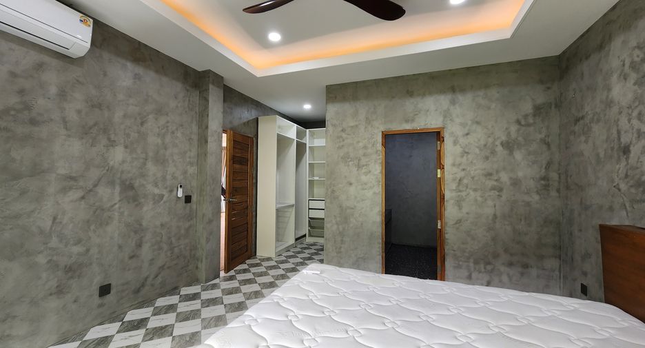 For sale and for rent 5 bedrooms villa in Ko Samui, Surat Thani