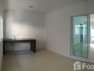 For sale 3 bedrooms townhouse in Bang Khen, Bangkok