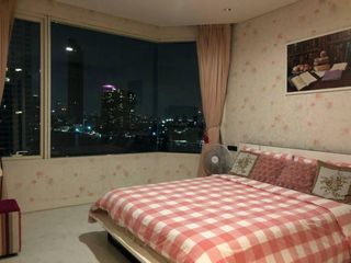 For sale 3 bedrooms condo in Bang Kho Laem, Bangkok
