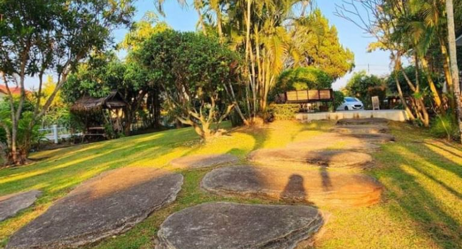 Casa en alquiler de 7 habitaciones en San Sai, Chiang Mai