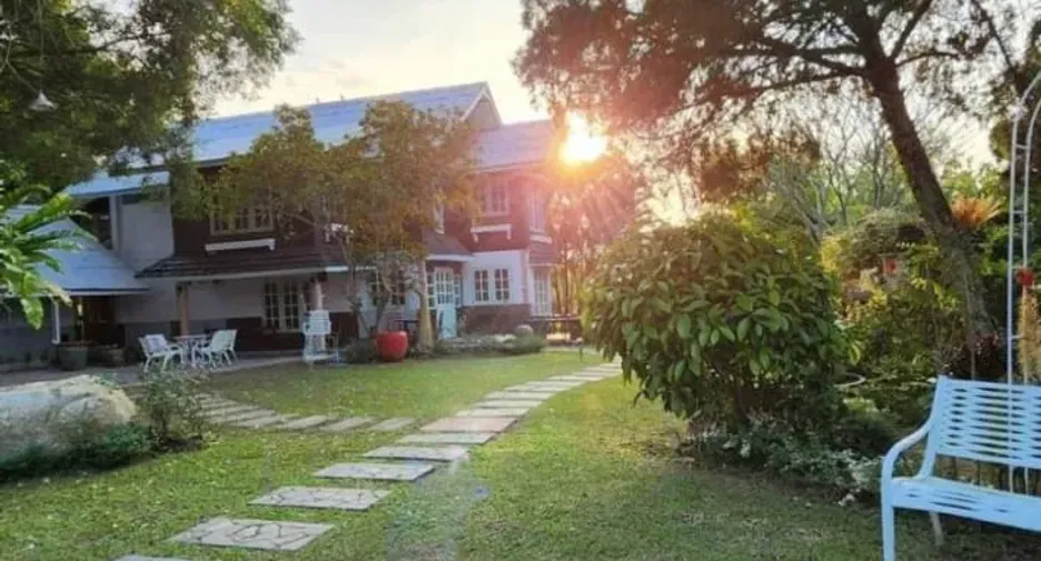 Casa en alquiler de 7 habitaciones en San Sai, Chiang Mai