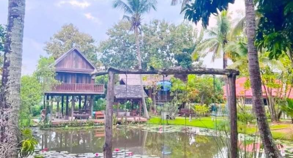 Casa en alquiler de 7 habitaciones en San Sai, Chiang Mai