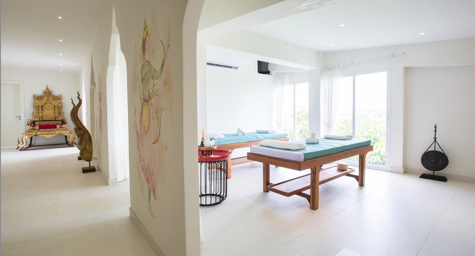 For sale 4 bedrooms house in Ko Samui, Surat Thani