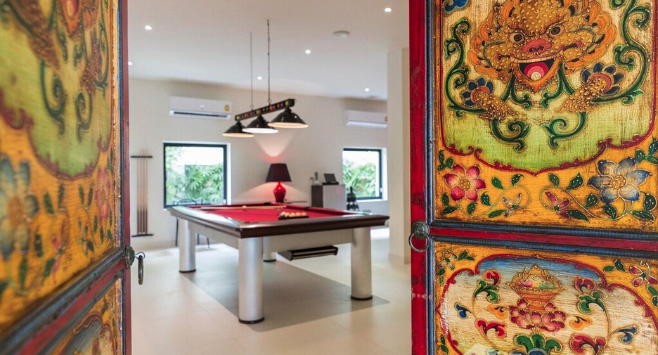 For sale 4 bedrooms house in Ko Samui, Surat Thani