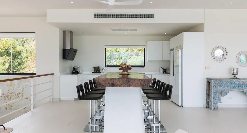 For sale 4 bedrooms house in Ko Samui, Surat Thani