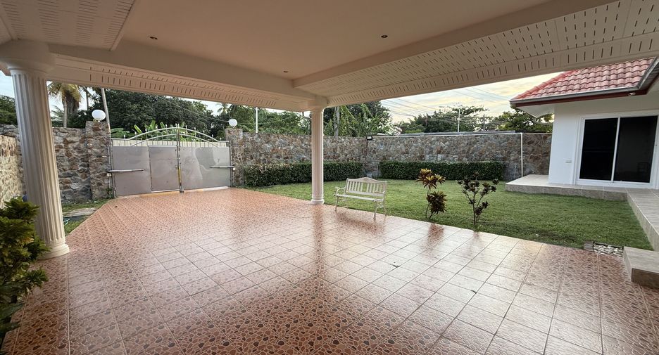 For rent 4 bedrooms house in Bang Lamung, Chonburi