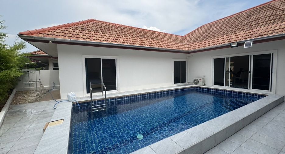 For rent 4 bedrooms house in Bang Lamung, Chonburi