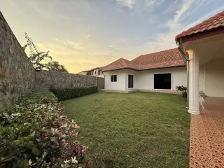 For rent 4 bedrooms house in Bang Lamung, Chonburi
