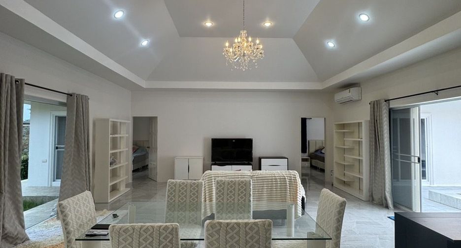 For rent 4 bedrooms house in Bang Lamung, Chonburi