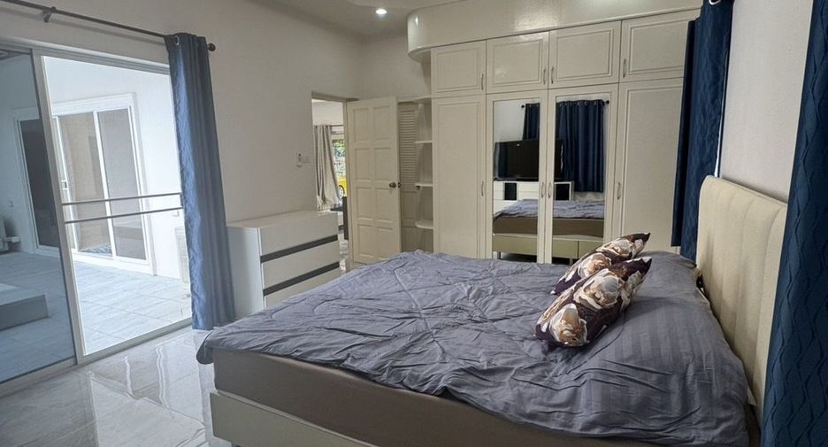 For rent 4 bedrooms house in Bang Lamung, Chonburi
