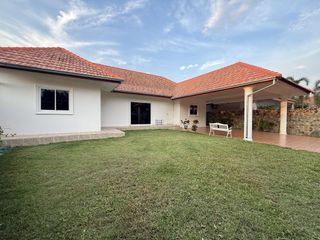 For rent 4 bedrooms house in Bang Lamung, Chonburi