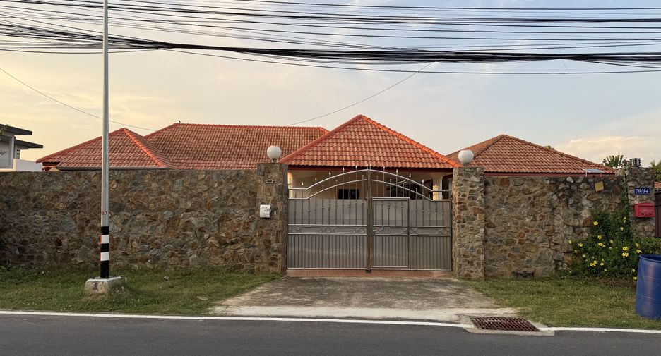 For rent 4 bedrooms house in Bang Lamung, Chonburi