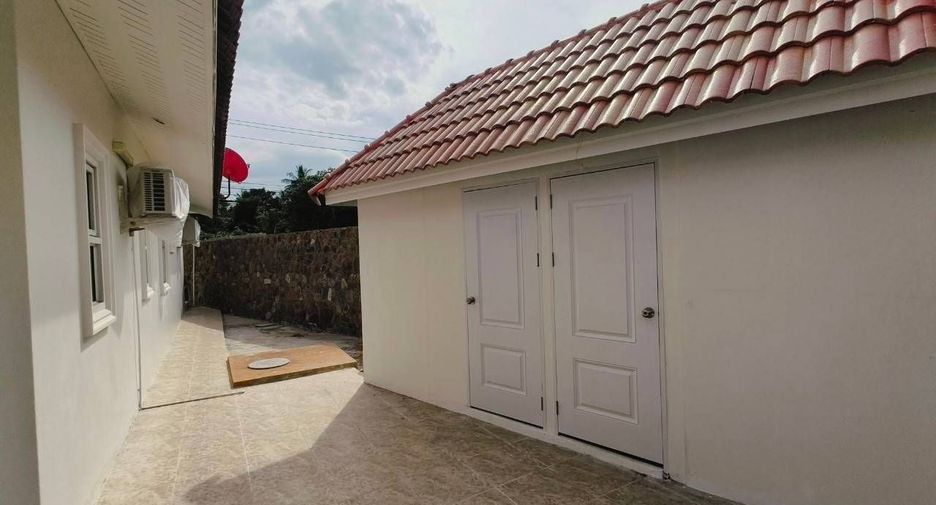 For rent 4 bedrooms house in Bang Lamung, Chonburi