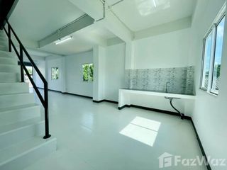 Casa adosada en alquiler de 3 habitaciones en Hang Dong, Chiang Mai