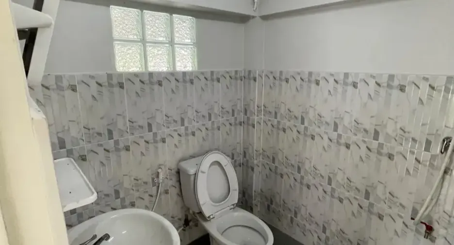 For rent 3 bedrooms townhouse in Hang Dong, Chiang Mai