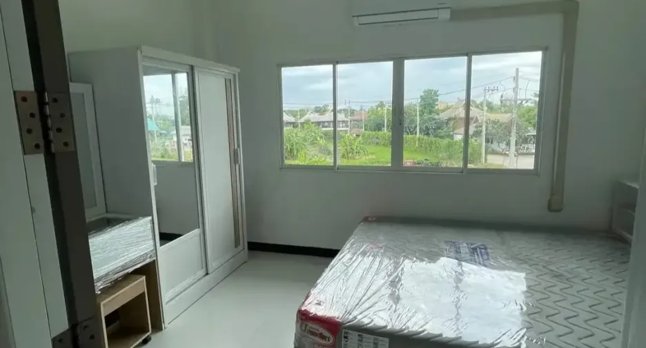 For rent 3 bedrooms townhouse in Hang Dong, Chiang Mai