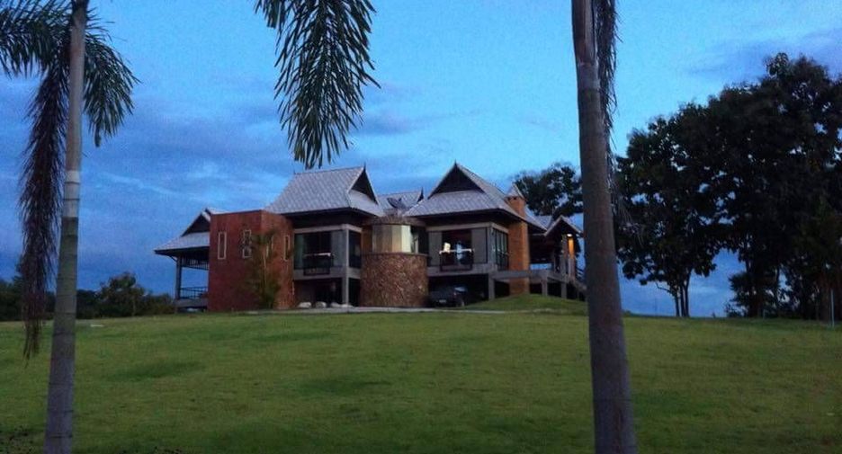 For sale 4 bedrooms house in Mae Taeng, Chiang Mai