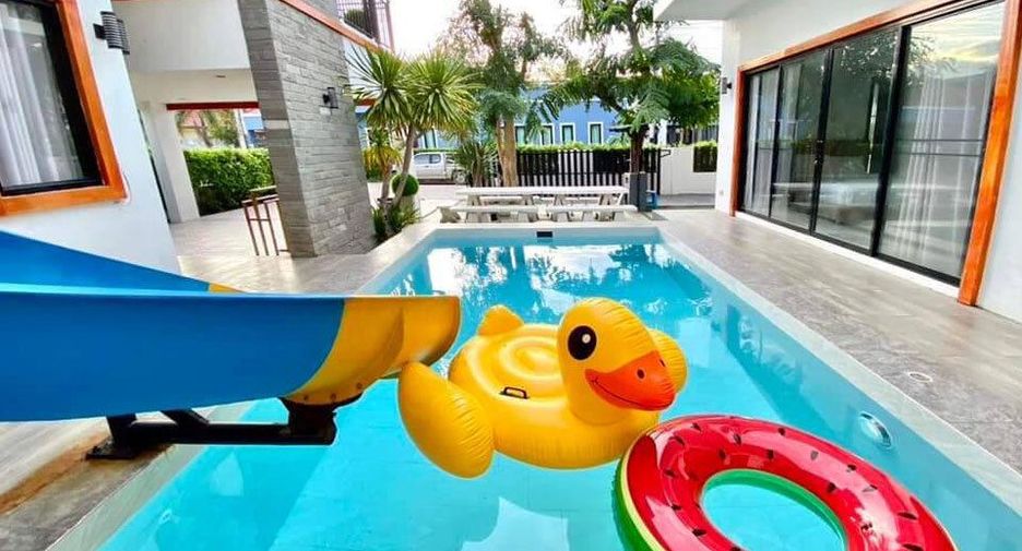 À vendre et à louer 4 chambres villa à Cha Am, Phetchaburi
