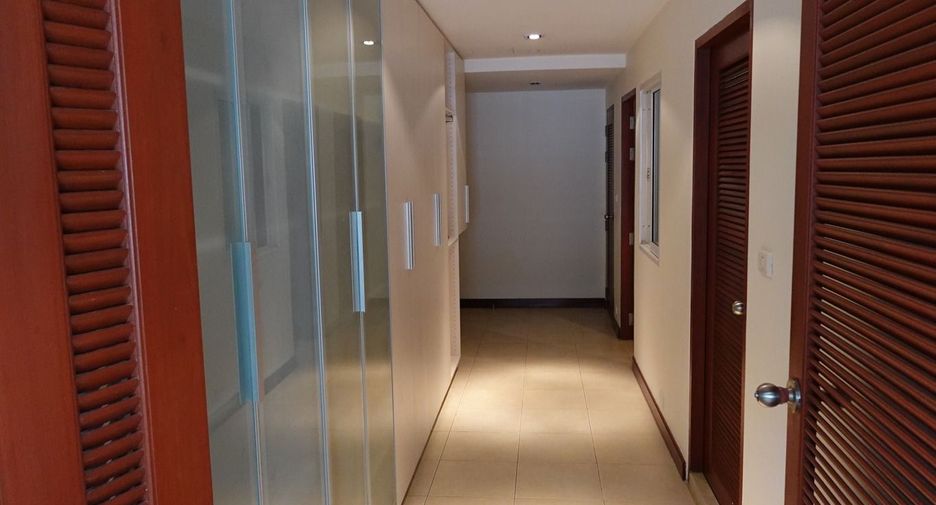 ขาย และ ให้เช่า 3 ห้องนอน คอนโด ใน คลองเตย, กรุงเทพฯ