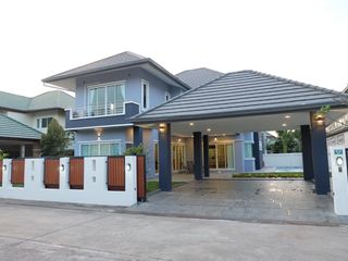Haus zur Miete mit 3 Zimmer in Bang Lamung, Chonburi