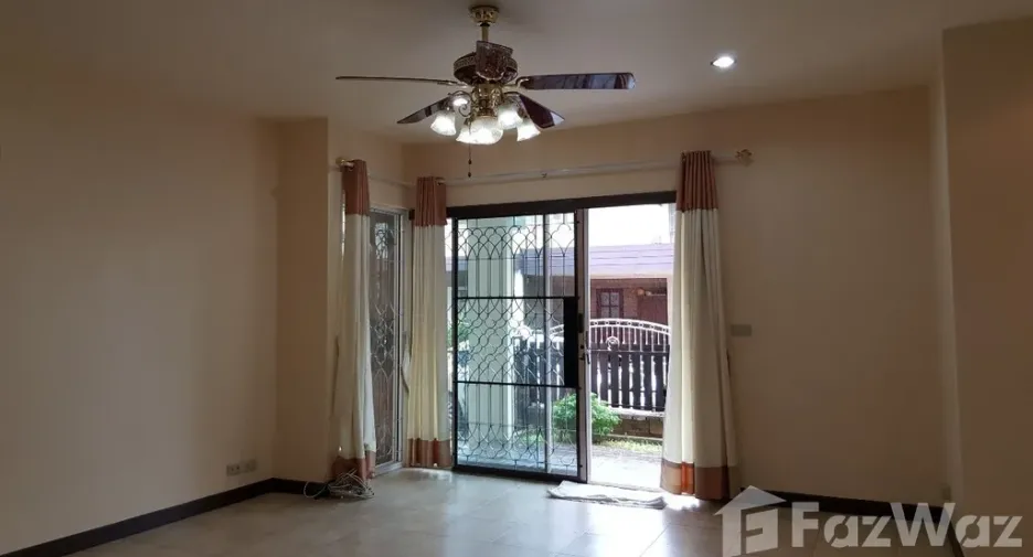 For rent 3 bedrooms house in San Sai, Chiang Mai