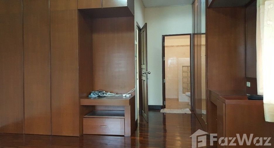 For rent 3 bedrooms house in San Sai, Chiang Mai