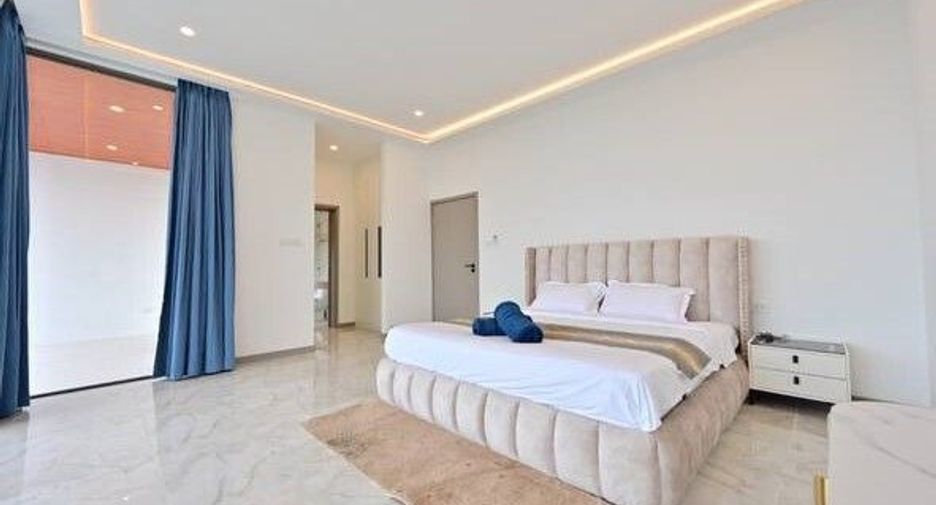 For rent 4 bedrooms villa in Ko Samui, Surat Thani