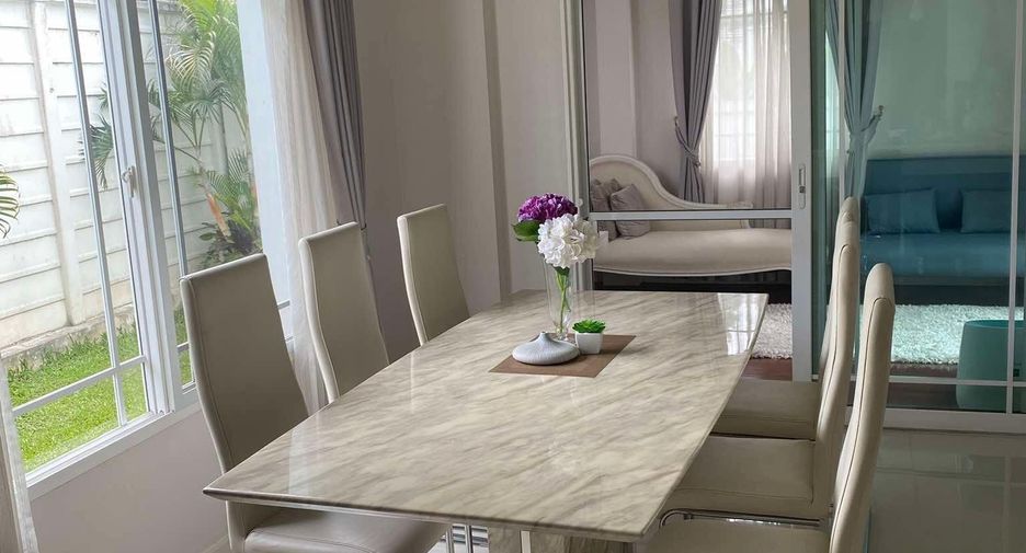 For sale 5 bedrooms house in Mueang Chiang Mai, Chiang Mai