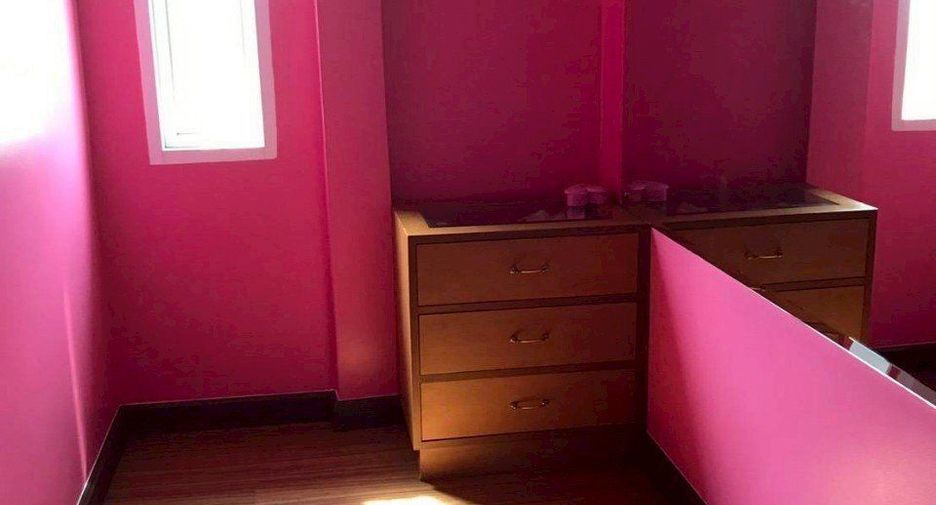 For sale 40 bedrooms retail Space in Samphanthawong, Bangkok