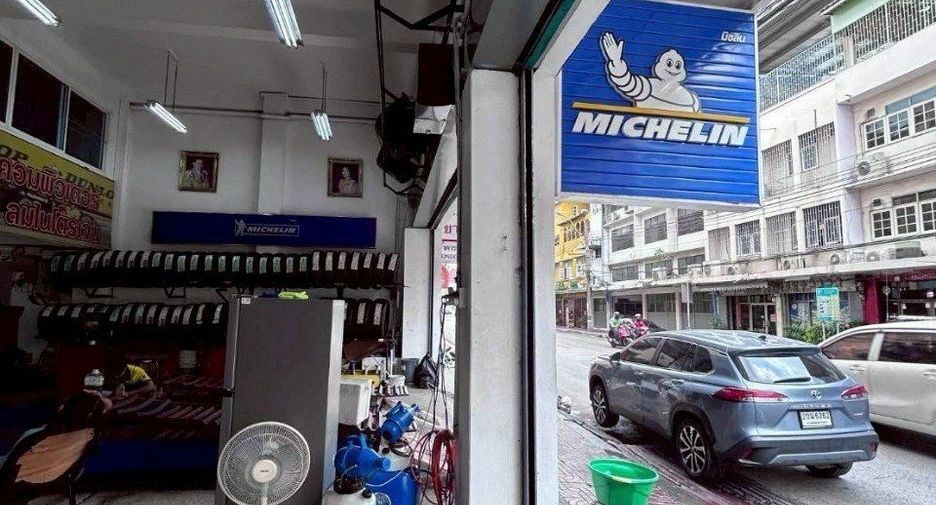 For sale 40 bedrooms retail Space in Samphanthawong, Bangkok