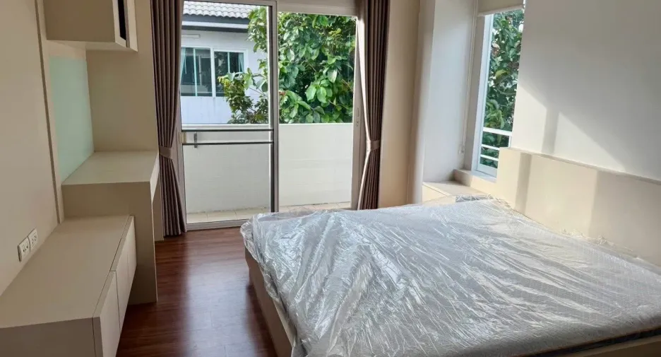 For rent 3 bedrooms house in Mueang Chiang Mai, Chiang Mai