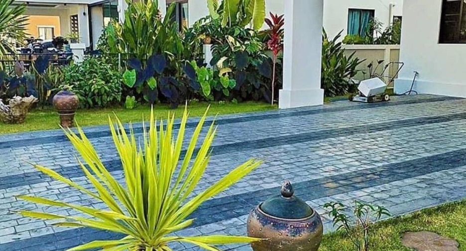 Haus zum Kauf mit 4 Zimmer in San Kamphaeng, Chiang Mai