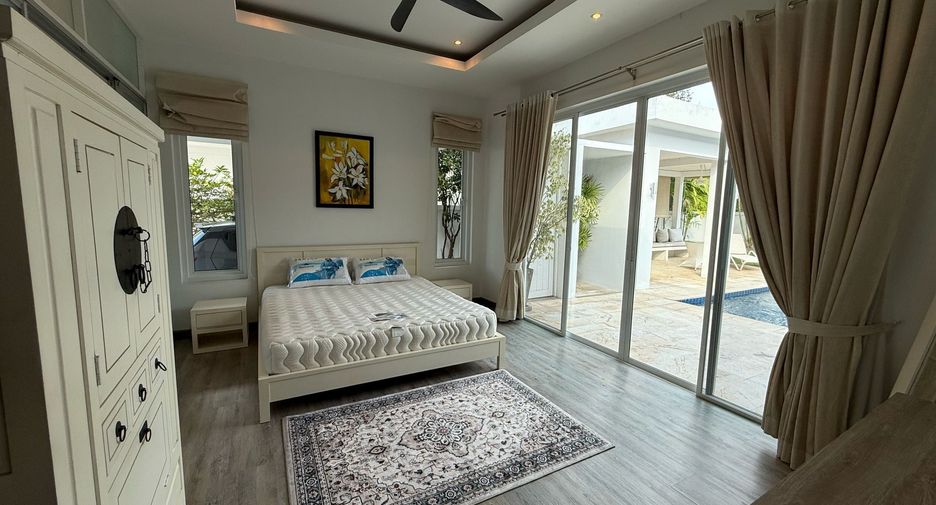 For sale 3 bedrooms villa in Hua Hin, Prachuap Khiri Khan