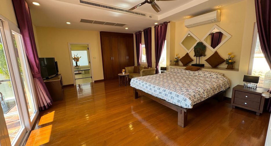 For sale 4 bedrooms house in Bang Lamung, Chonburi