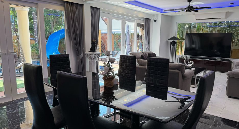 For sale 4 bedrooms house in Bang Lamung, Chonburi