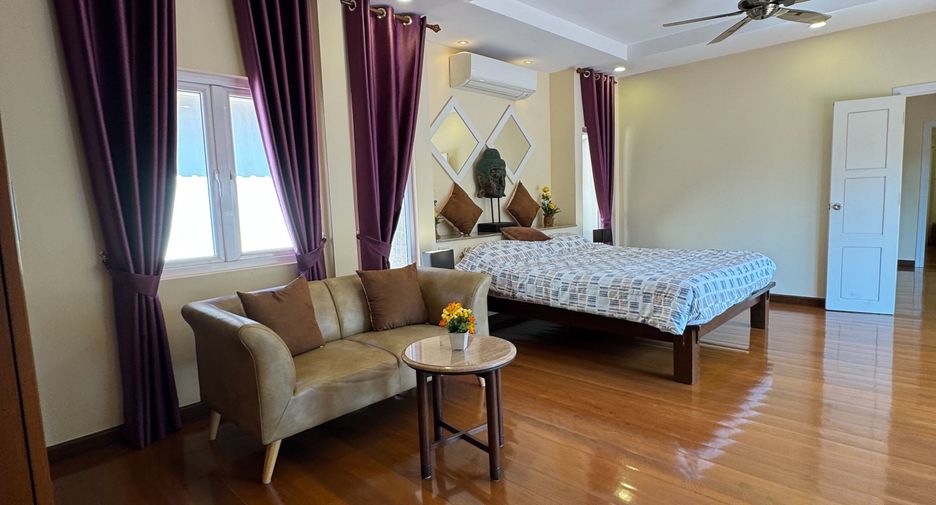For sale 4 bedrooms house in Bang Lamung, Chonburi