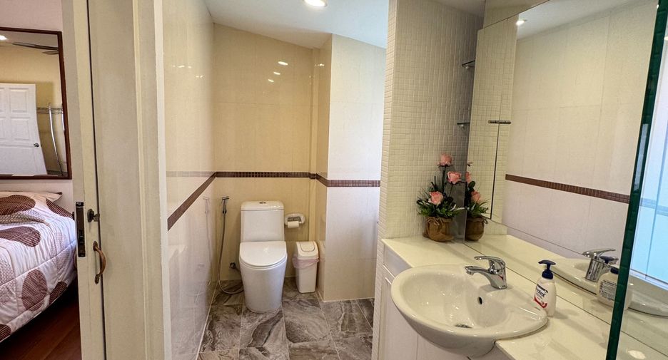 For sale 4 bedrooms house in Bang Lamung, Chonburi
