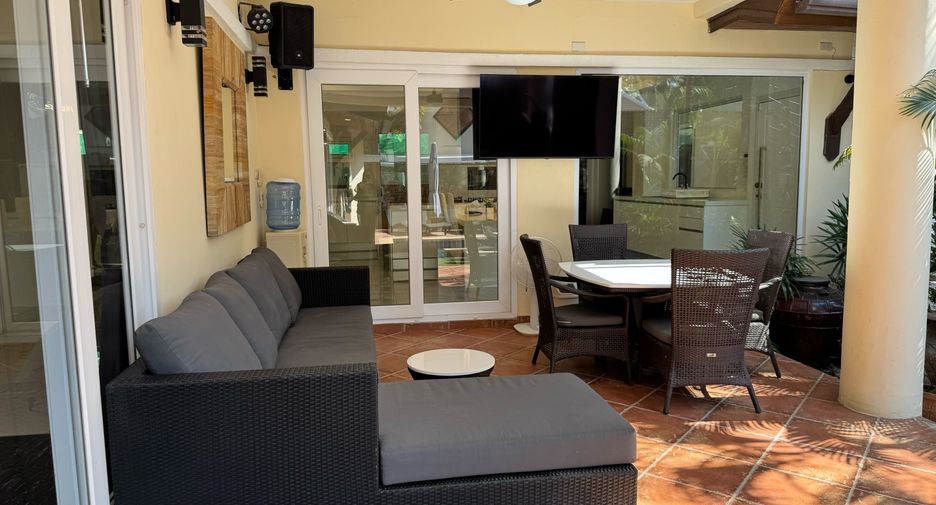 For sale 4 bedrooms house in Bang Lamung, Chonburi
