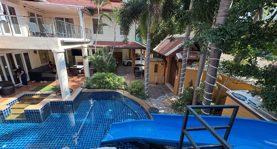 For sale 4 bedrooms house in Bang Lamung, Chonburi