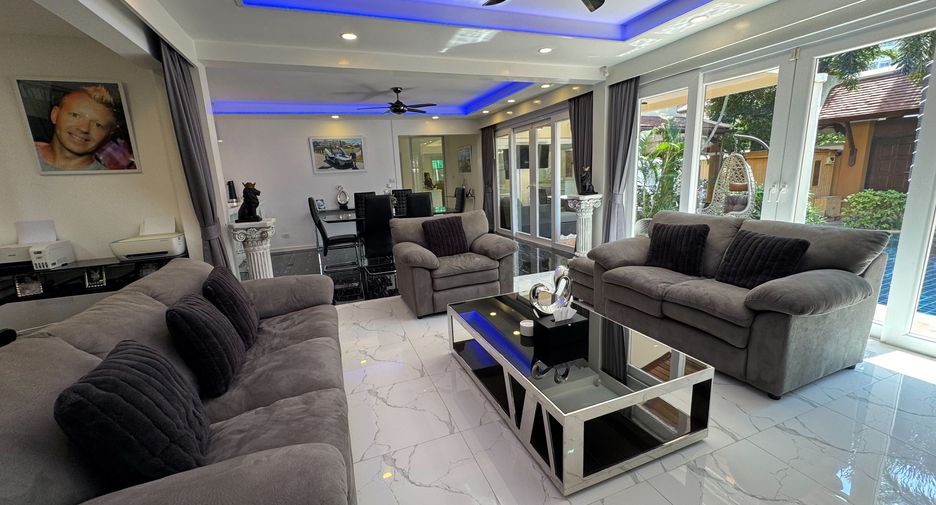 For sale 4 bedrooms house in Bang Lamung, Chonburi