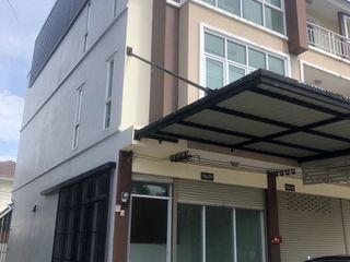 出租 3 卧室 商业空间 在 Si Racha, Chon Buri