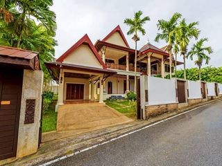 Villa en venta de 4 habitaciones en Thalang, Phuket
